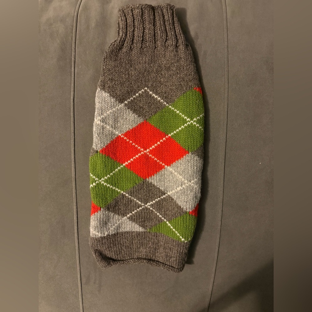 Chilly Dog Argyle 100% wool sweater